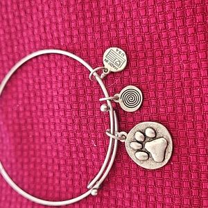 Clearay "puppy print" bracelet